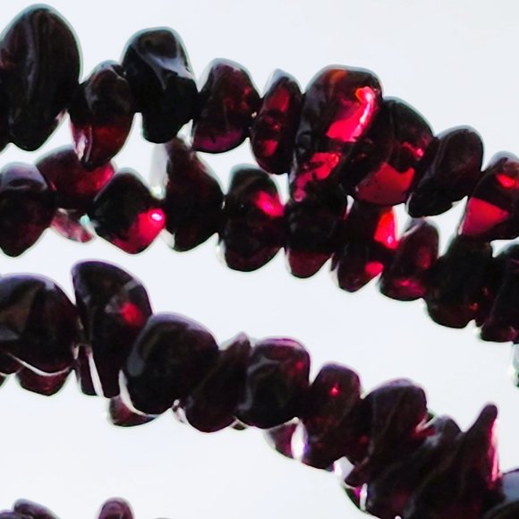 Hundreds of Garnets Necklace - Picture 4 of 5